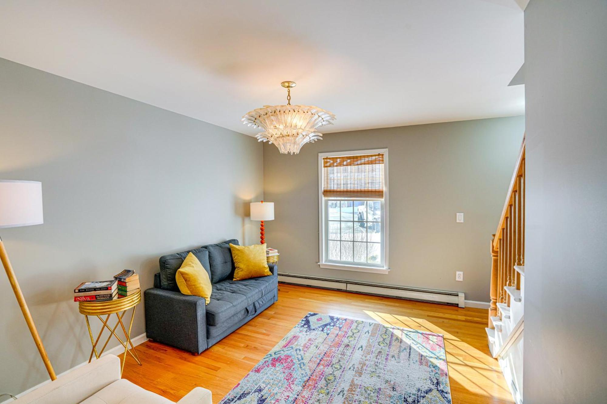Private Guest House In Dtwn Lenox, Walk To Dining! Exterior photo
