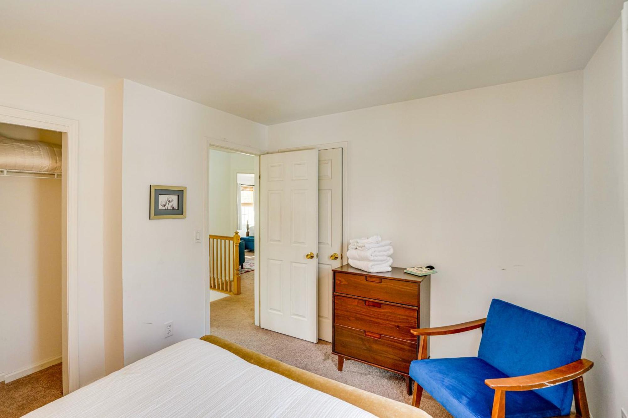 Private Guest House In Dtwn Lenox, Walk To Dining! Exterior photo