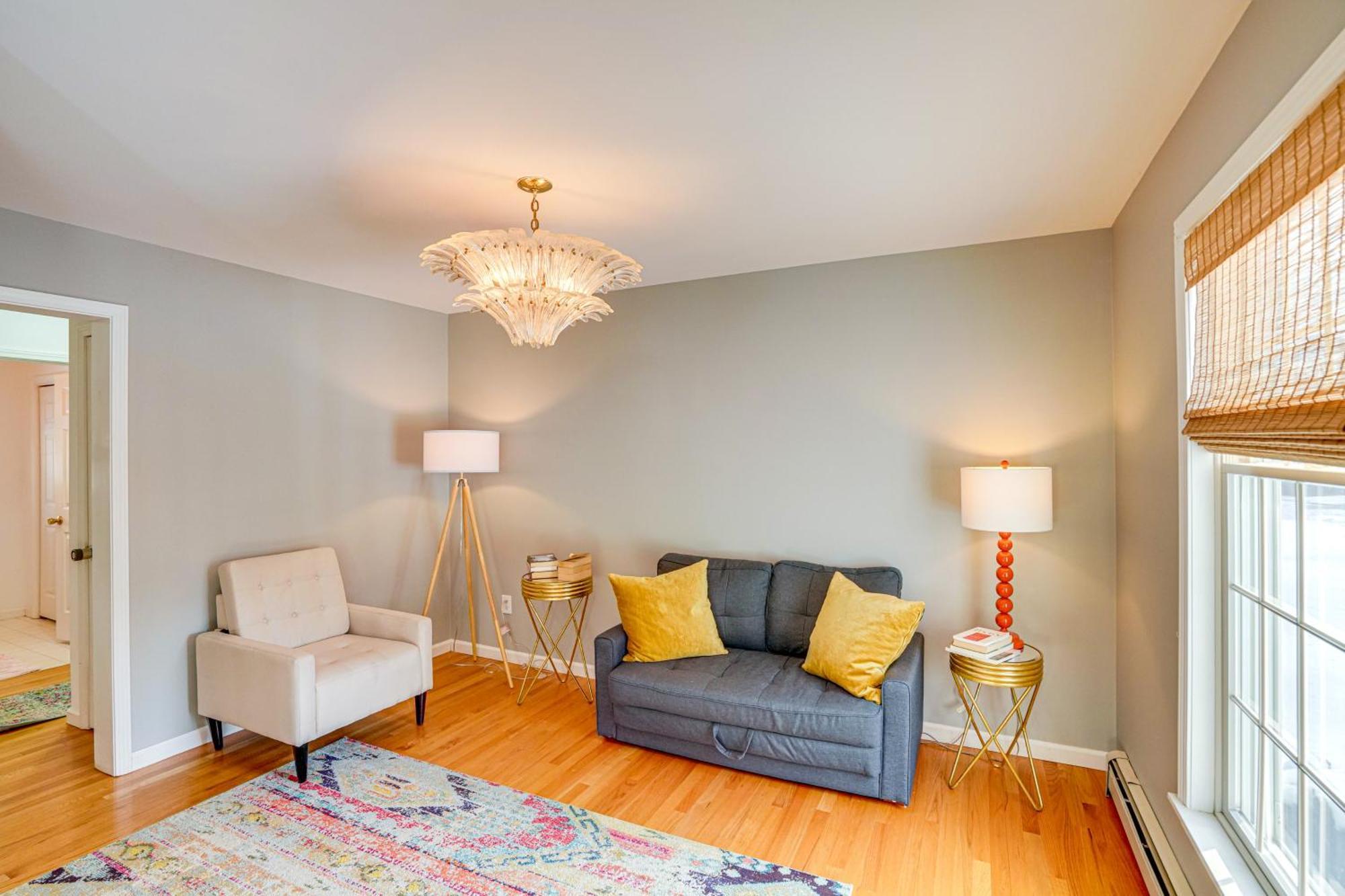 Private Guest House In Dtwn Lenox, Walk To Dining! Exterior photo