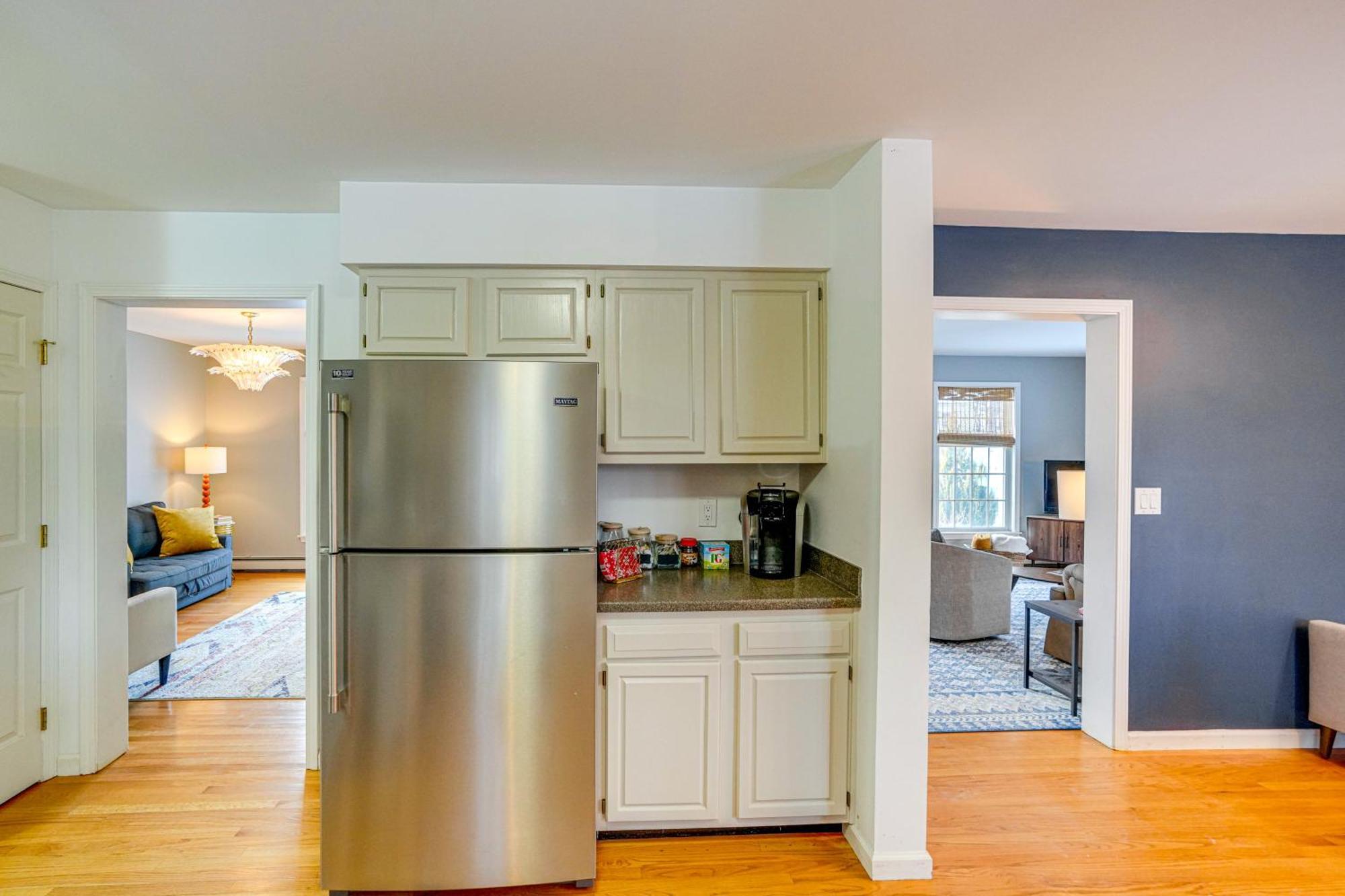 Private Guest House In Dtwn Lenox, Walk To Dining! Exterior photo